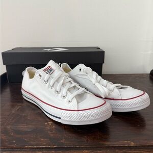 NIB Women’s White Chuck Taylor All Star Canvas Sneakers